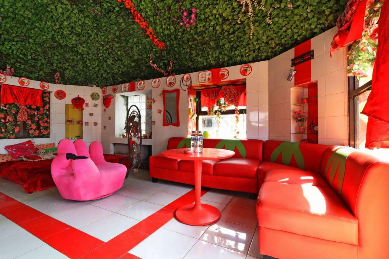 Hotel Agung Permata Artha Cipanas  Экстерьер фото